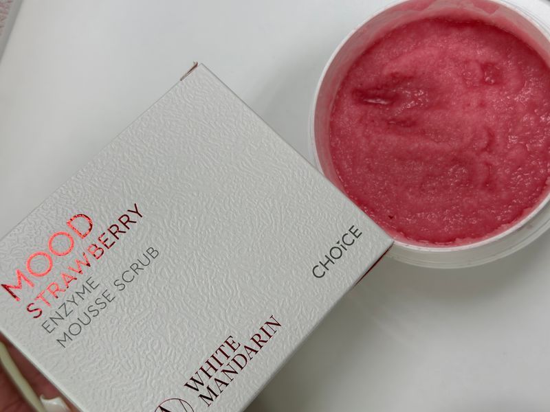 ЕНЗИМНИЙ МУС-СКРАБ ДЛЯ ТІЛА &laquo;MOOD STRAWBERRY&raquo; Очищення, оновлення, регенерація  350 г 818198 фото